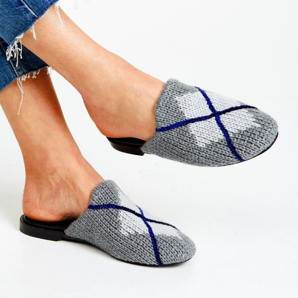 NIB AVEC MODERATION Zermatt Argyle Red Knit Leather Slide Slippers Sandals sz 41 - Picture 1 of 8